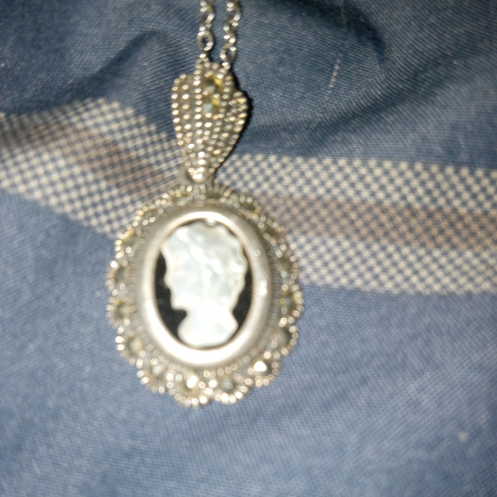 925 vintage Pendent and chain